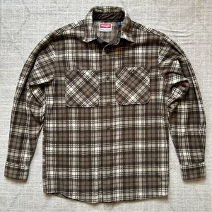 Wrangler Men’s Brown and Cream Plaid Button-Up Shirt